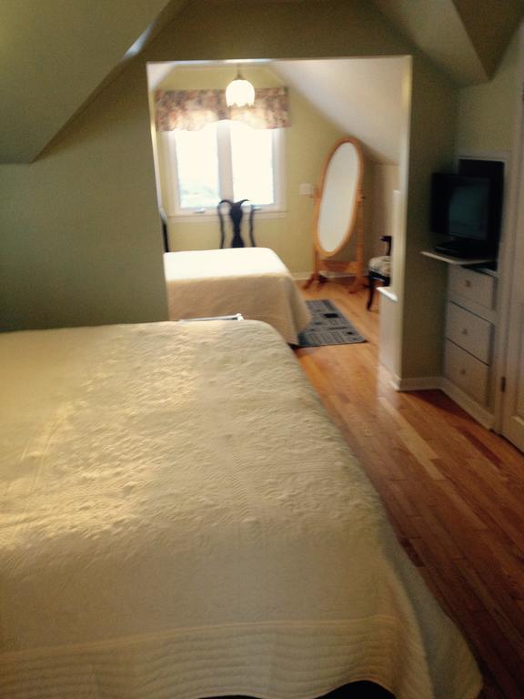 Mackenzie House B&B By Elevate Rooms Port Hawkesbury Dış mekan fotoğraf