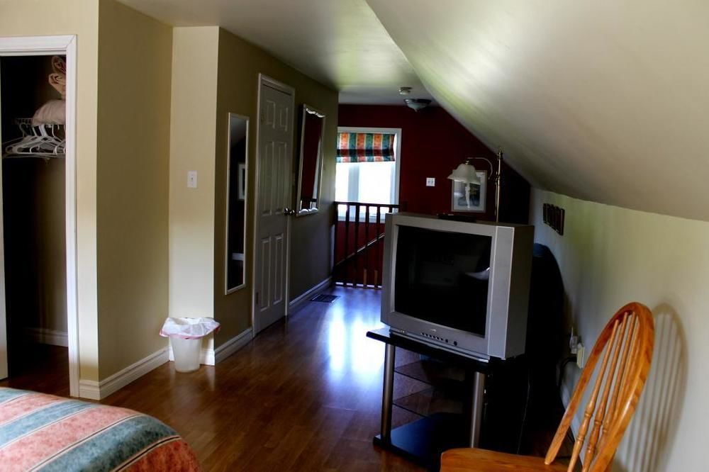 Mackenzie House B&B By Elevate Rooms Port Hawkesbury Dış mekan fotoğraf