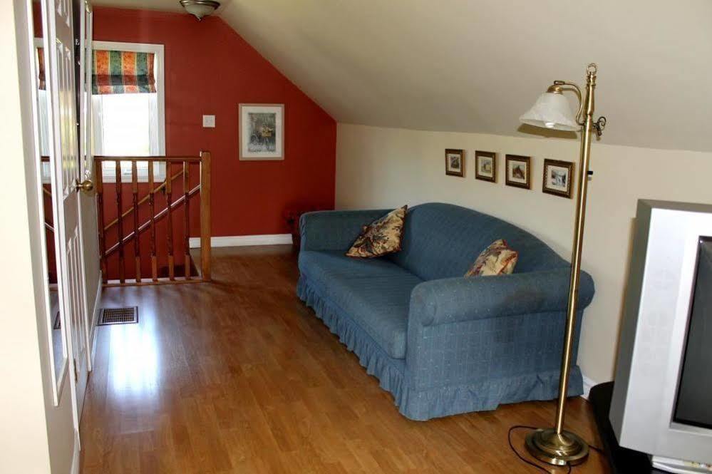 Mackenzie House B&B By Elevate Rooms Port Hawkesbury Dış mekan fotoğraf