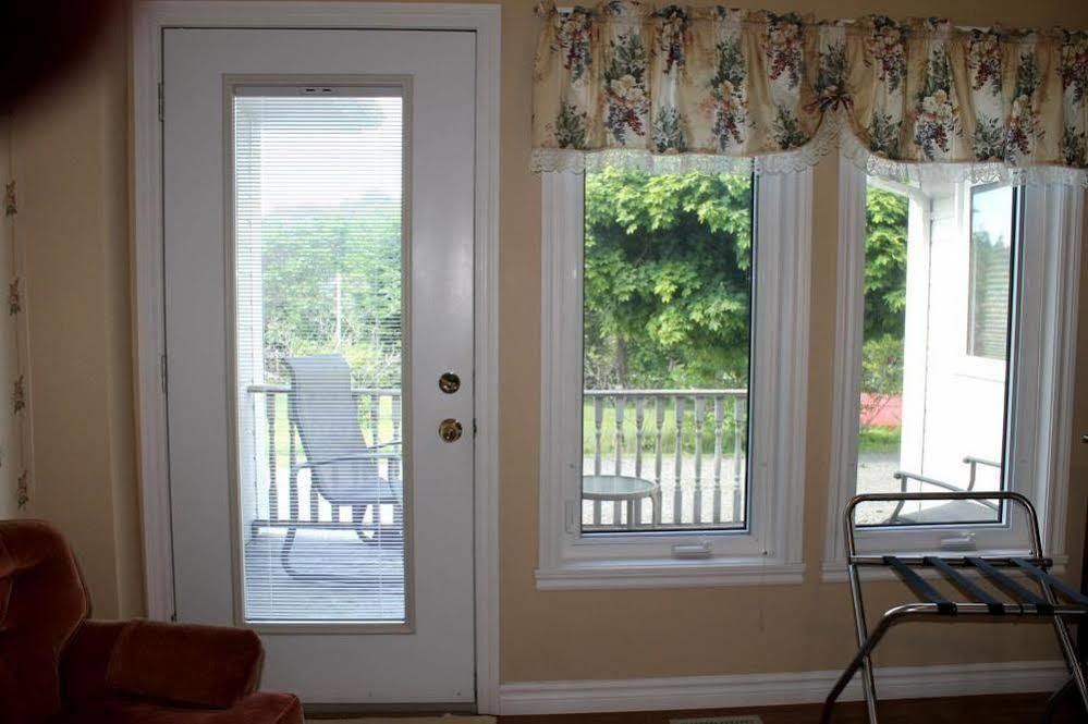 Mackenzie House B&B By Elevate Rooms Port Hawkesbury Dış mekan fotoğraf